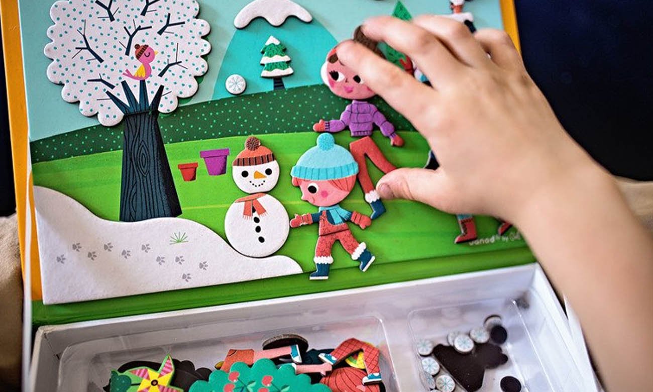 Janod Magnetyczna układanka 4 pory roku Magnetibook J02721