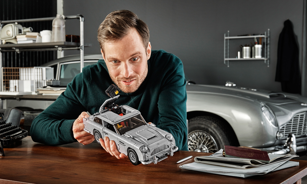 lego expert model