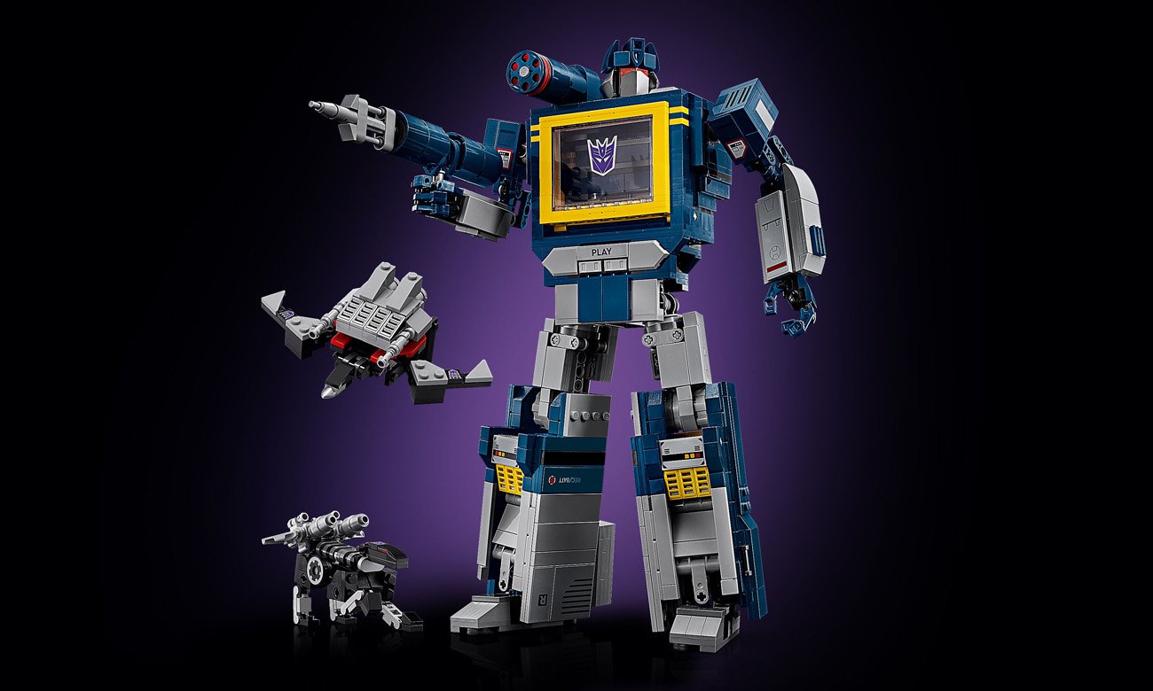 LEGO® Icons Transformers: Soundwave 10358