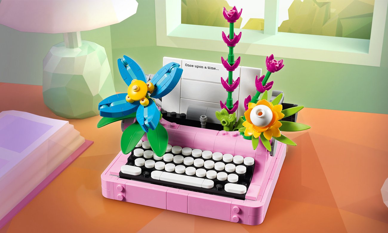 LEGO® Creator 3-in-1 Schreibmaschine mit Blumen 31169