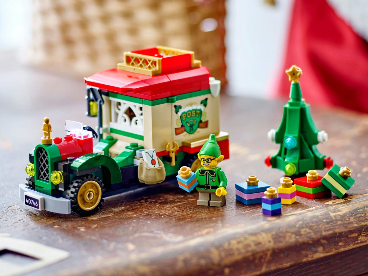 LEGO Iconic 40746 Ciężarówka świętego mikołaja