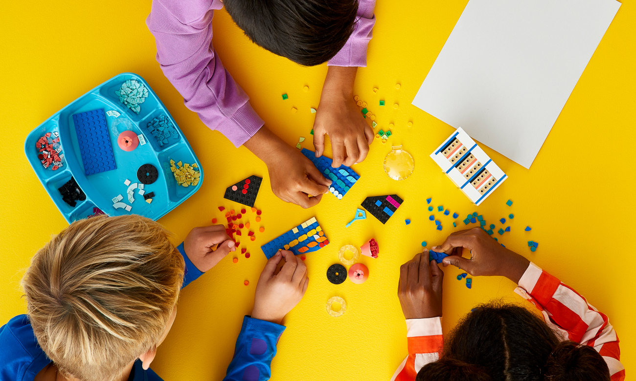 bransoletka z klocków lego