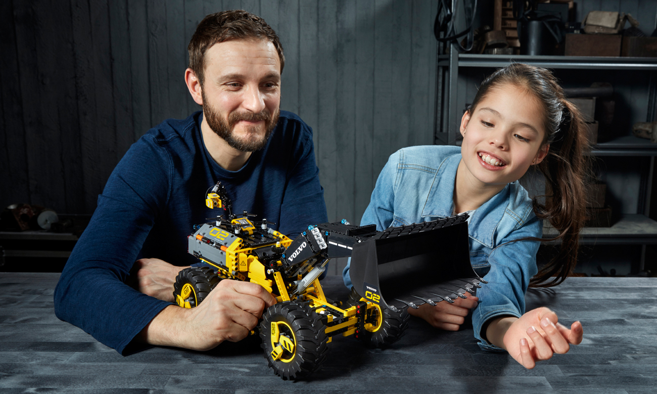 lego ładowarka volvo