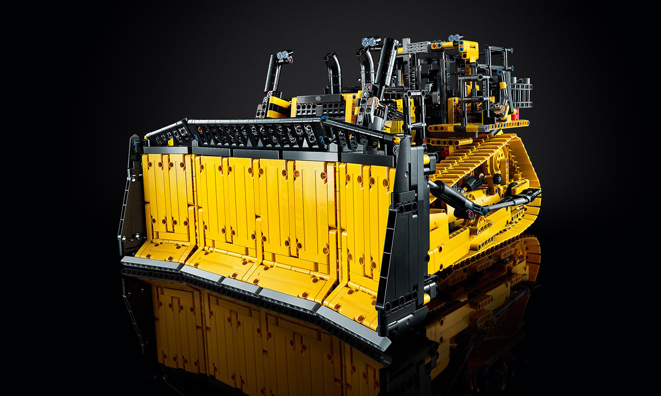 LEGO Technic Sterowany przez aplikację buldożer Cat D11