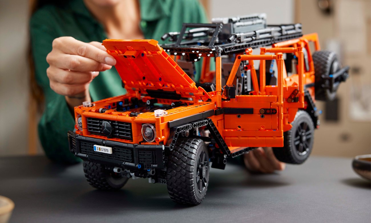 Набір Lego з позашляховиком Mercedes