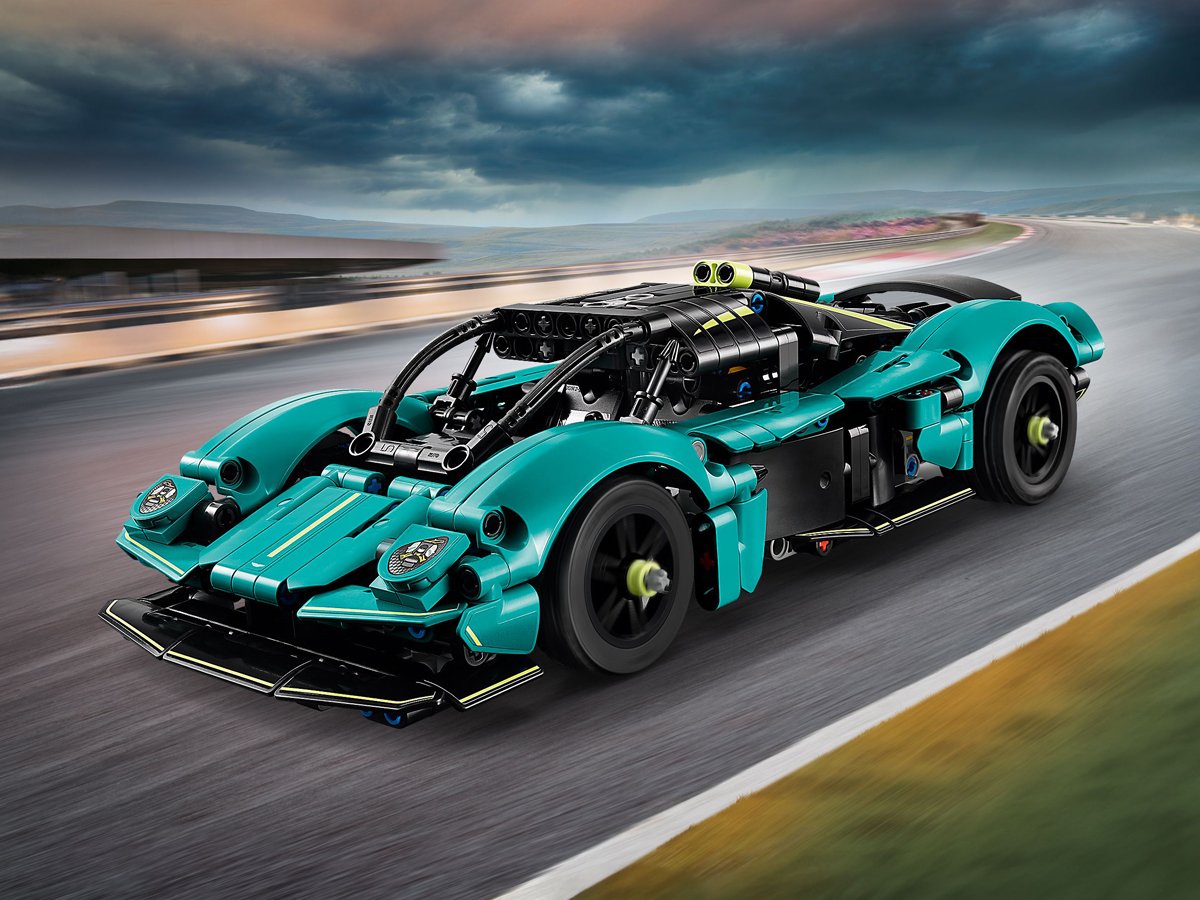 LEGO Technic 42208 Aston Martin Valkyrie