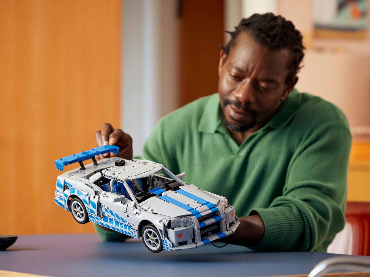 LEGO Technic 42210 Samochód Nissan Skyline GT-R (r34) z filmu