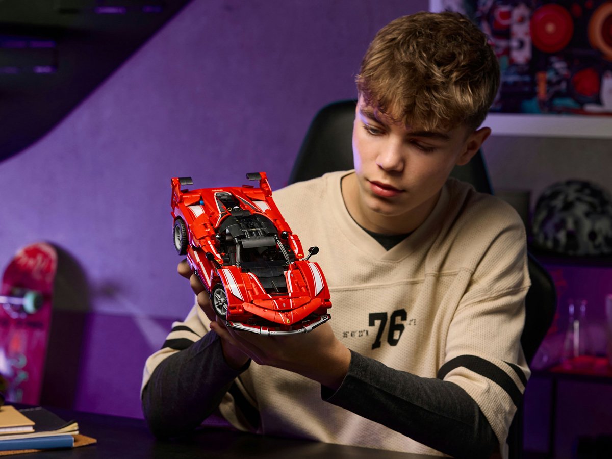 LEGO Technic 42212 Ferrari FXX K
