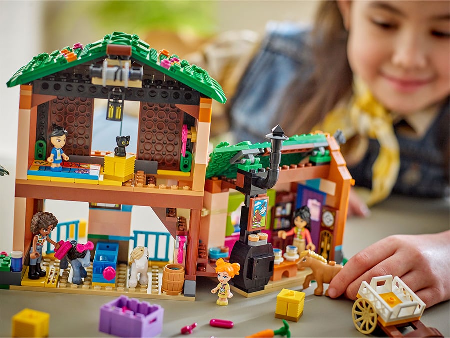 LEGO Friends Ranczo kucyków i stajnia 42654 zabawa