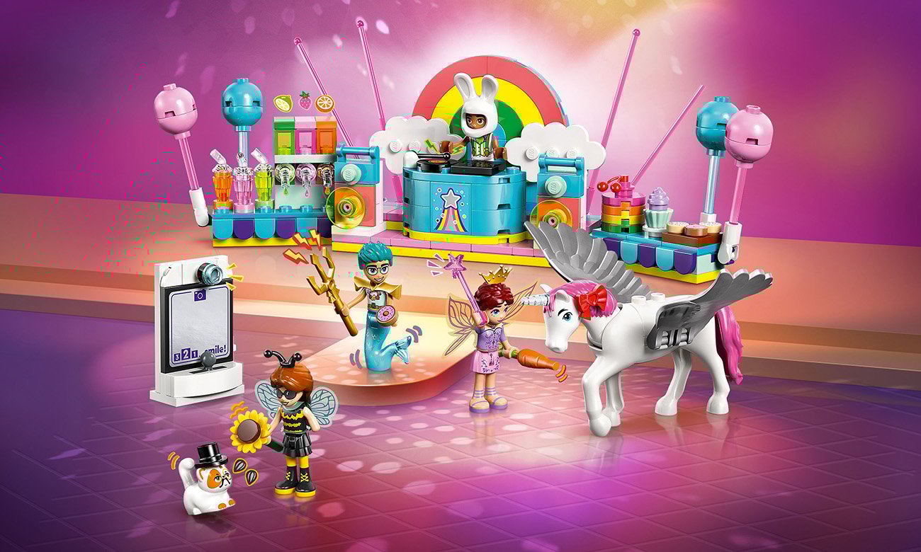 LEGO Friends Bal przebierańców z jednorożcem i wróżką 42661