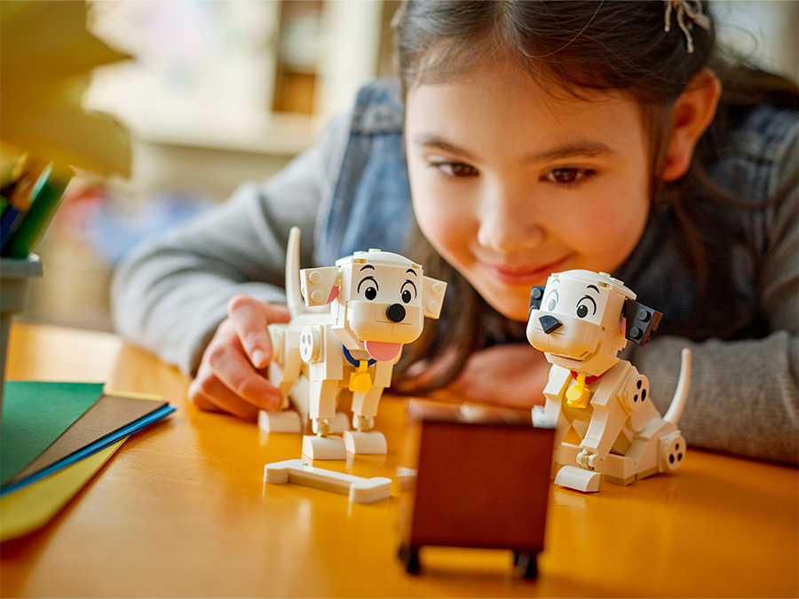 LEGO Disney 101 dalmatyńczyków Szczeniaczki Szczęściarz i Penny 43271 zabawa