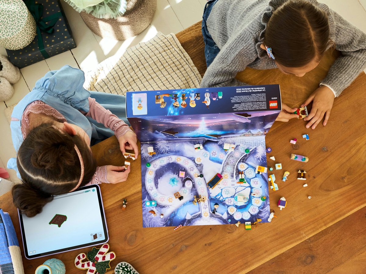 LEGO Disney 43273 Kalendarz adwentowy na 2025 rok