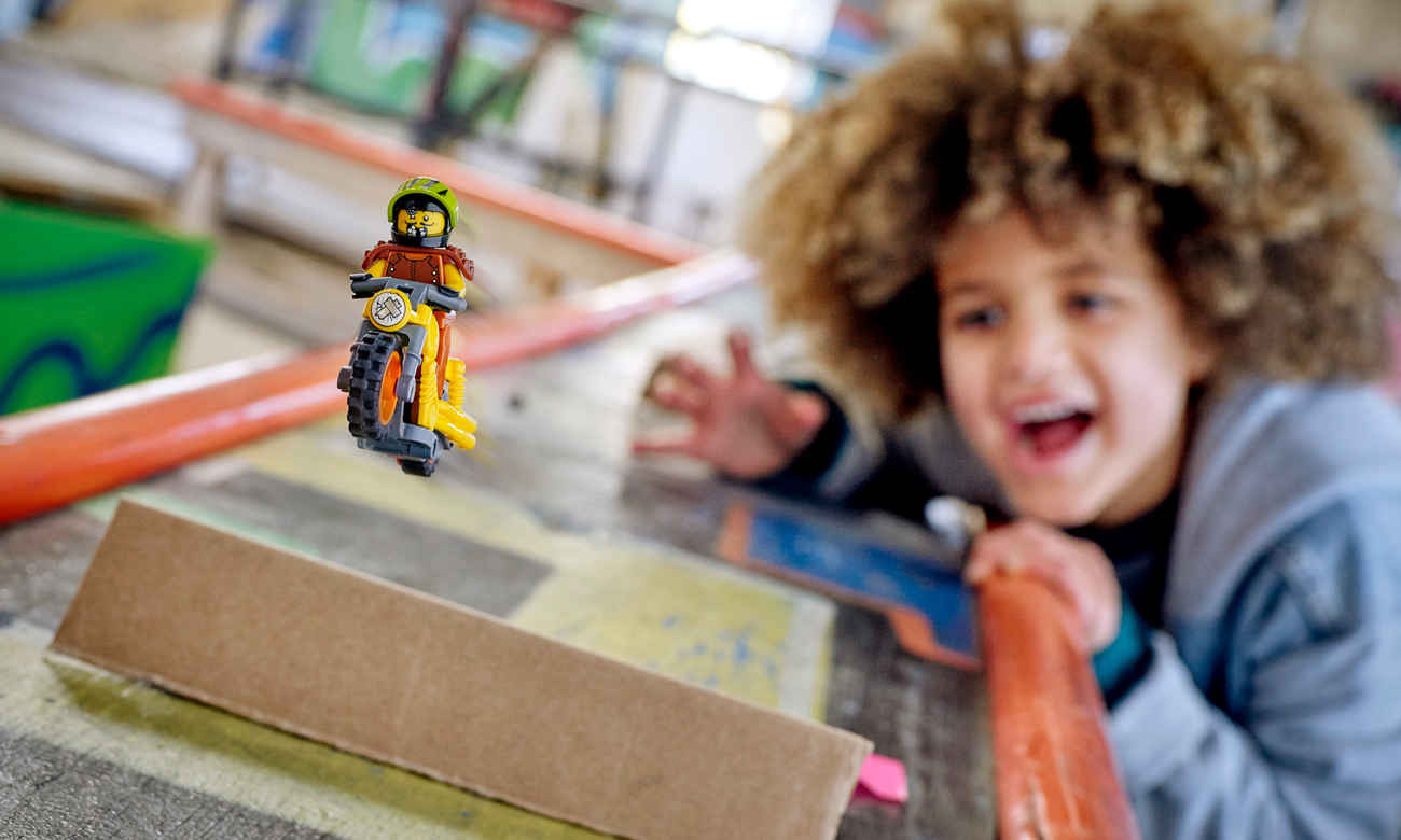 lego city zestaw kaskaderski