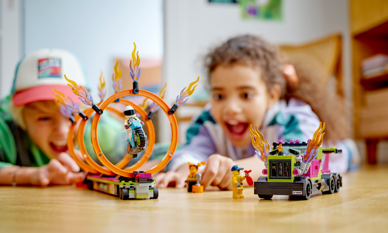 zestaw z motocyklem lego