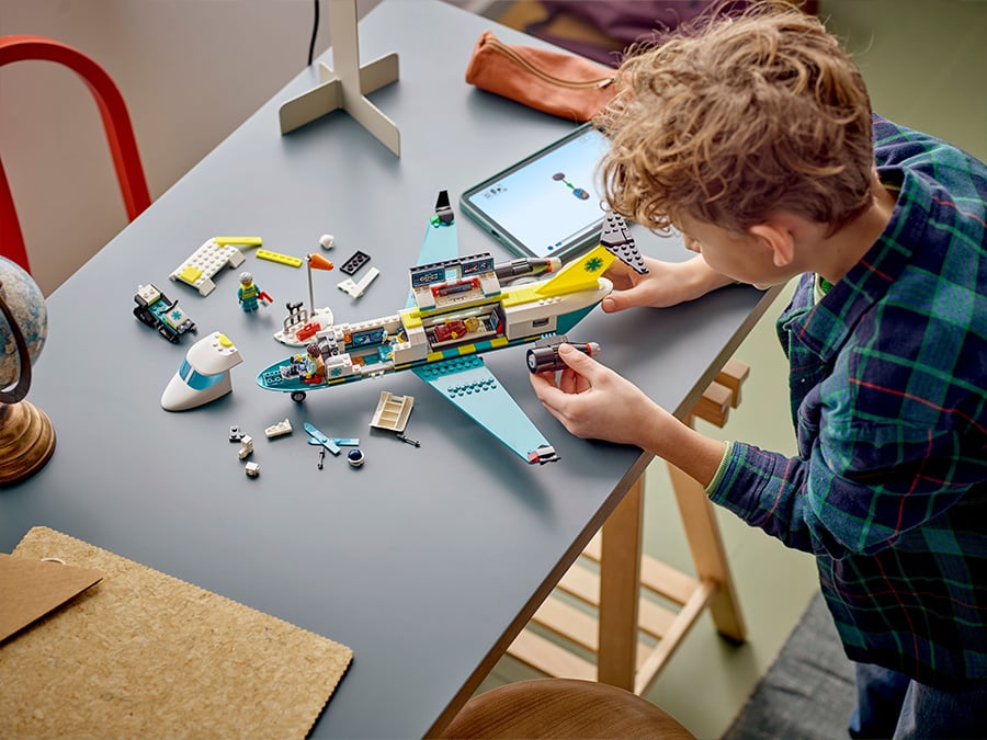 LEGO City 60465 Samolot pogotowia ratunkowego składanie