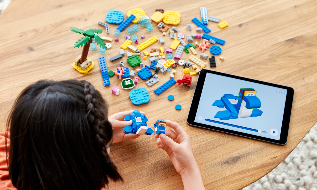 zabawa klockami lego