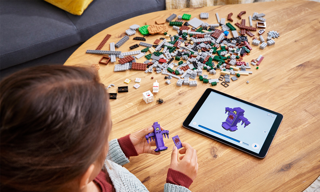 zabawa klockami lego