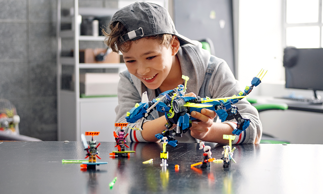 lego ninjago smok