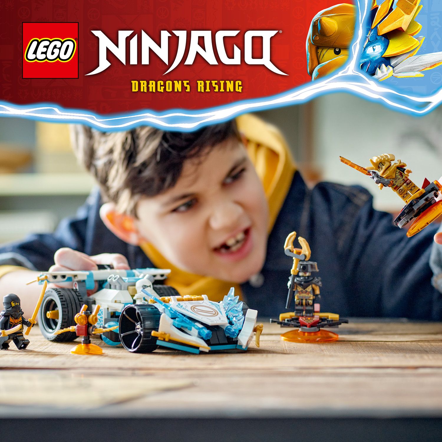 Samochód wyścigowy i latające deski NINJAGO®