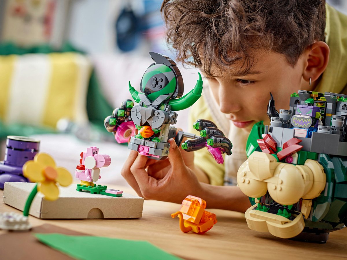 LEGO Super Mario Prince Florian i Castle Bowser 72042