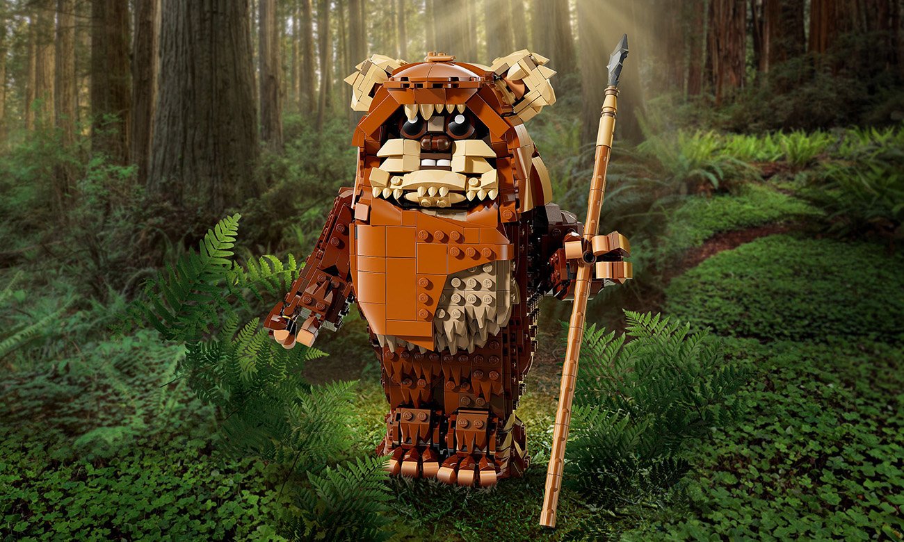 Model LEGO Star Wars Wicket z Gwiezdnych Wojen w leśnym otoczeniu Endoru