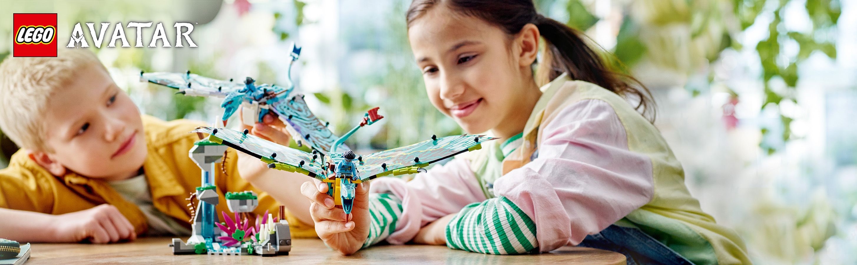 Odtwórz emocjonujący lot z zestawem LEGO® Avatar