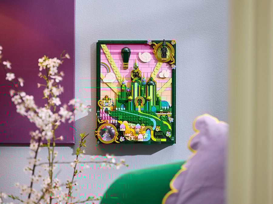LEGO Wicked Obraz Emerald City zestaw wisi na ścianie w pokoju