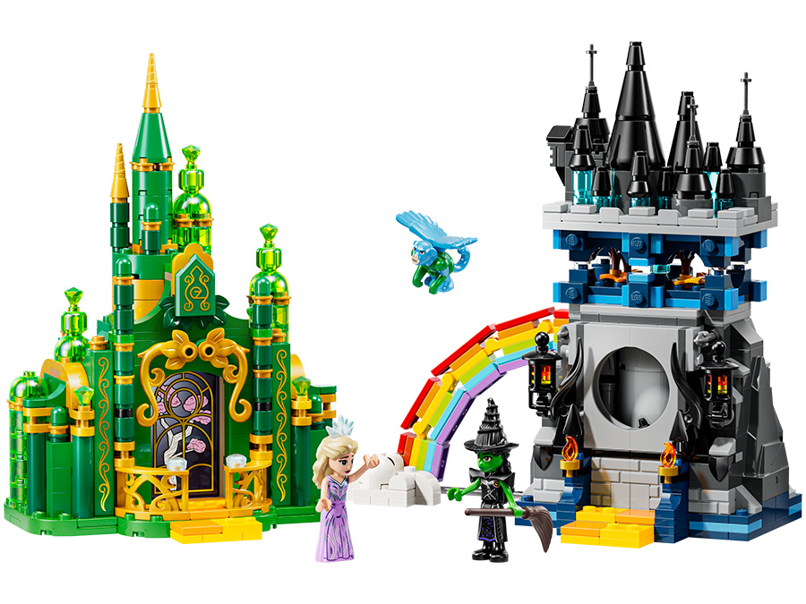 LEGO Wicked Emerald City i Kiamo Ko Castle złożony zestaw na białym tle