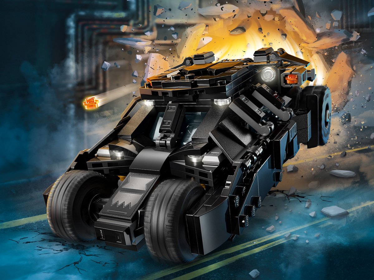 LEGO DC 76303 Batmans Tumbler vs. Two-Face