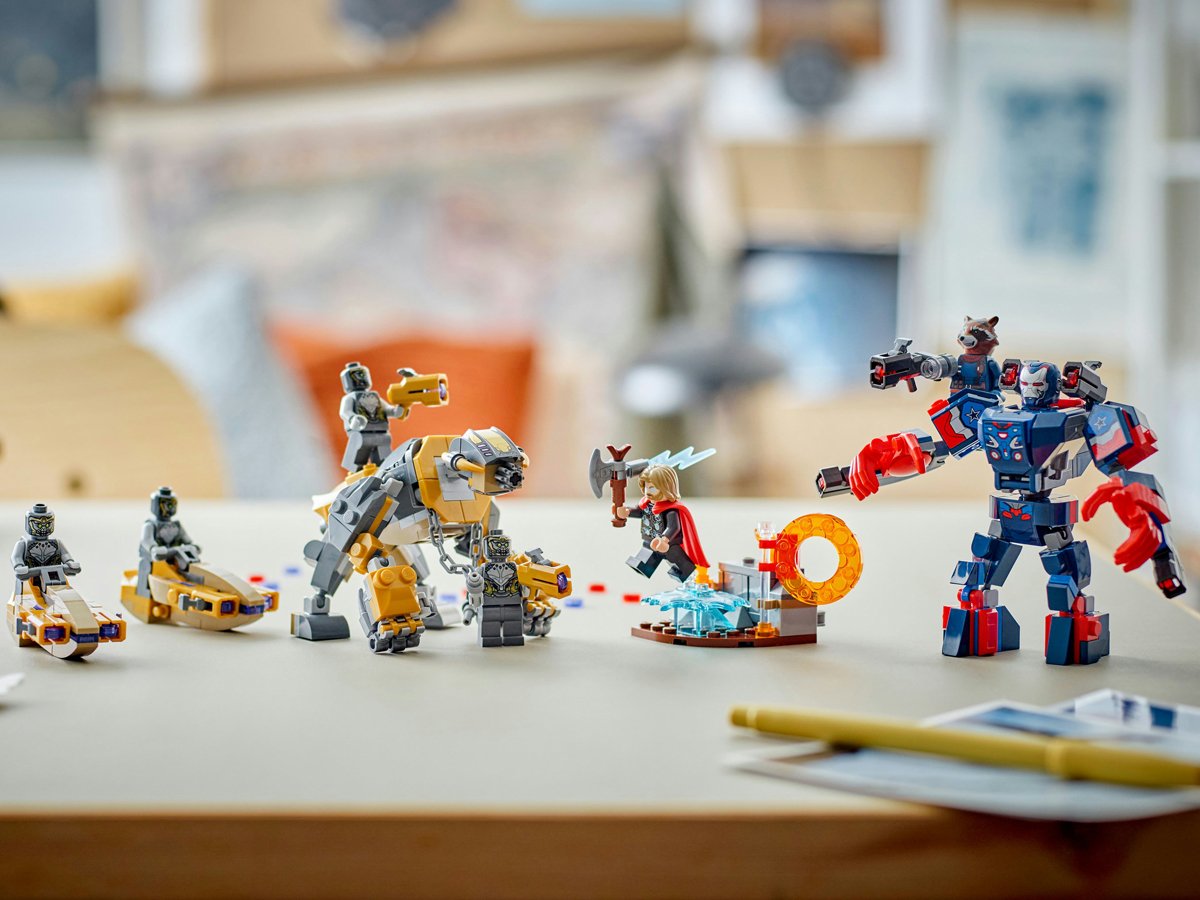 LEGO Marvel 76322 Avengers: Koniec gry Thor kontra Chitauri