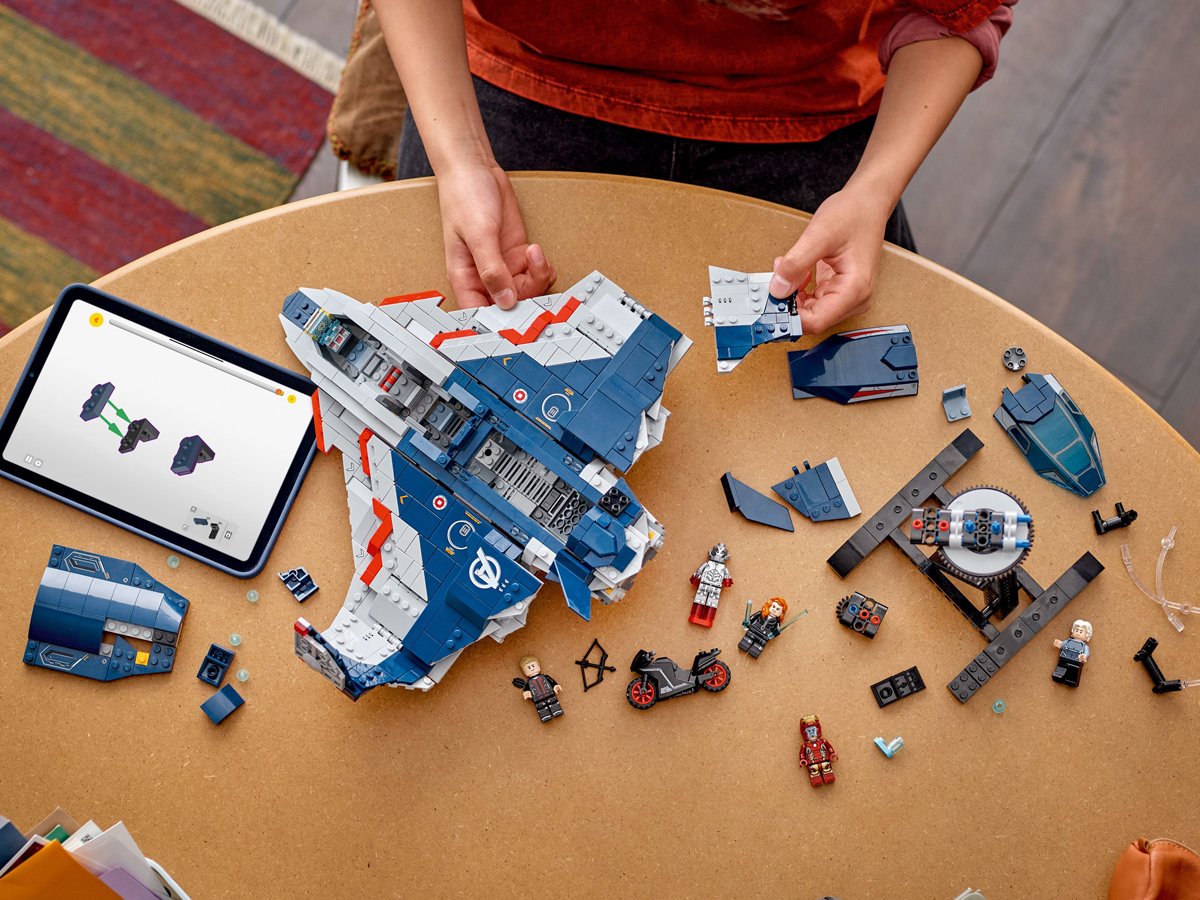 LEGO Marvel 76325 Avengers: Czas Ultrona – Quinjet