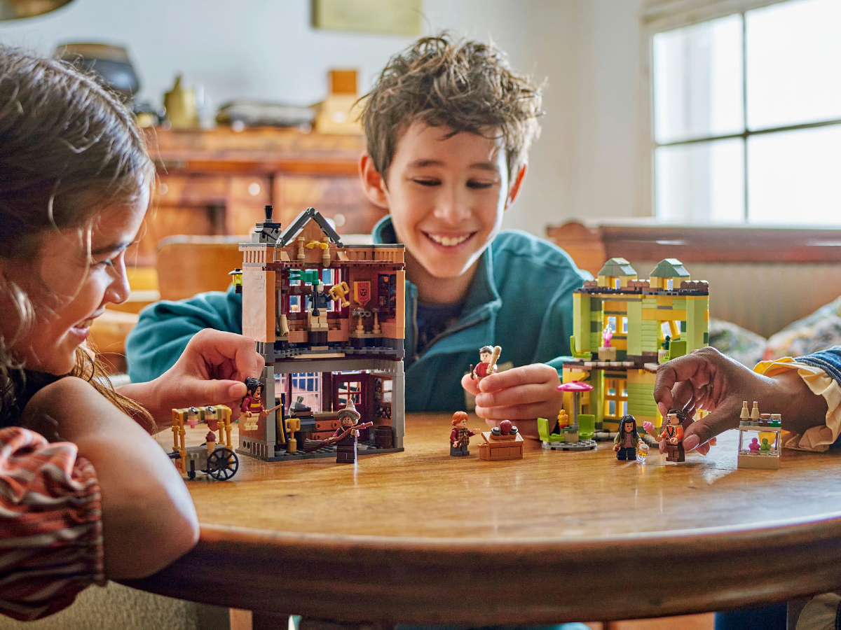 LEGO Harry Potter 76452 Markowy sprzęt do quidditcha i lodziarni