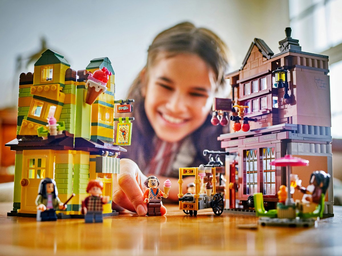 LEGO Harry Potter 76452 Markowy sprzęt do quidditcha i lodziarni