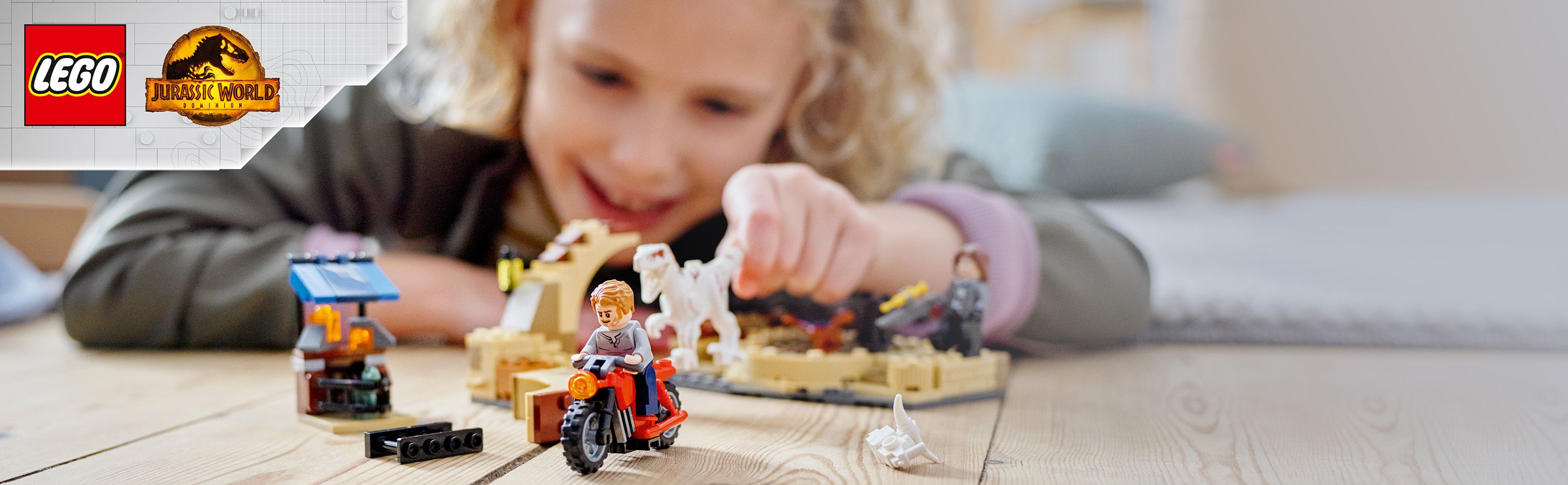 Ekscytujący zestaw z dinozaurem i motocyklem