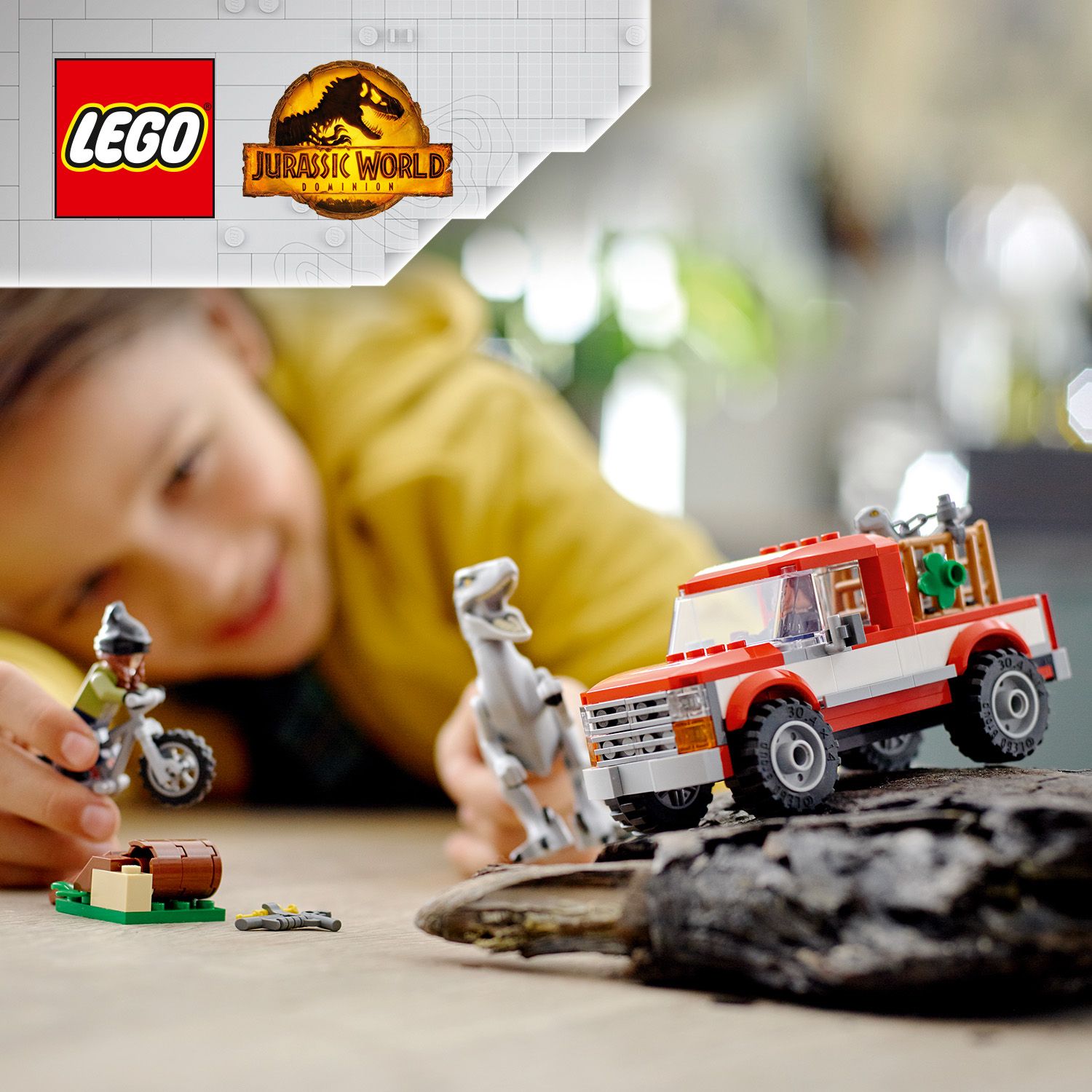 Pełen akcji zestaw z dinozaurami i furgonetką