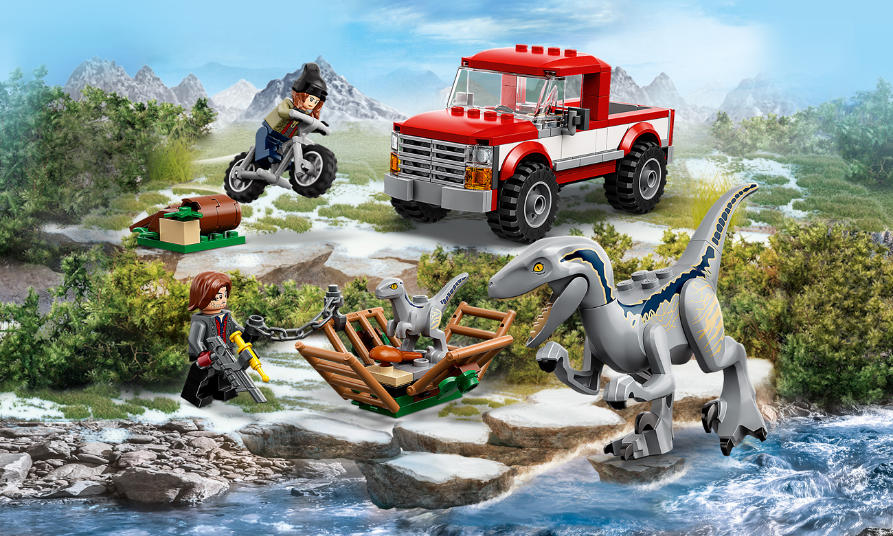 LEGO Jurassic World Capture Blue and Beta's Velociraptors