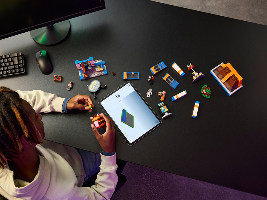 LEGO Fortnite 77075 Skórek i Iskra oraz obóz składanie