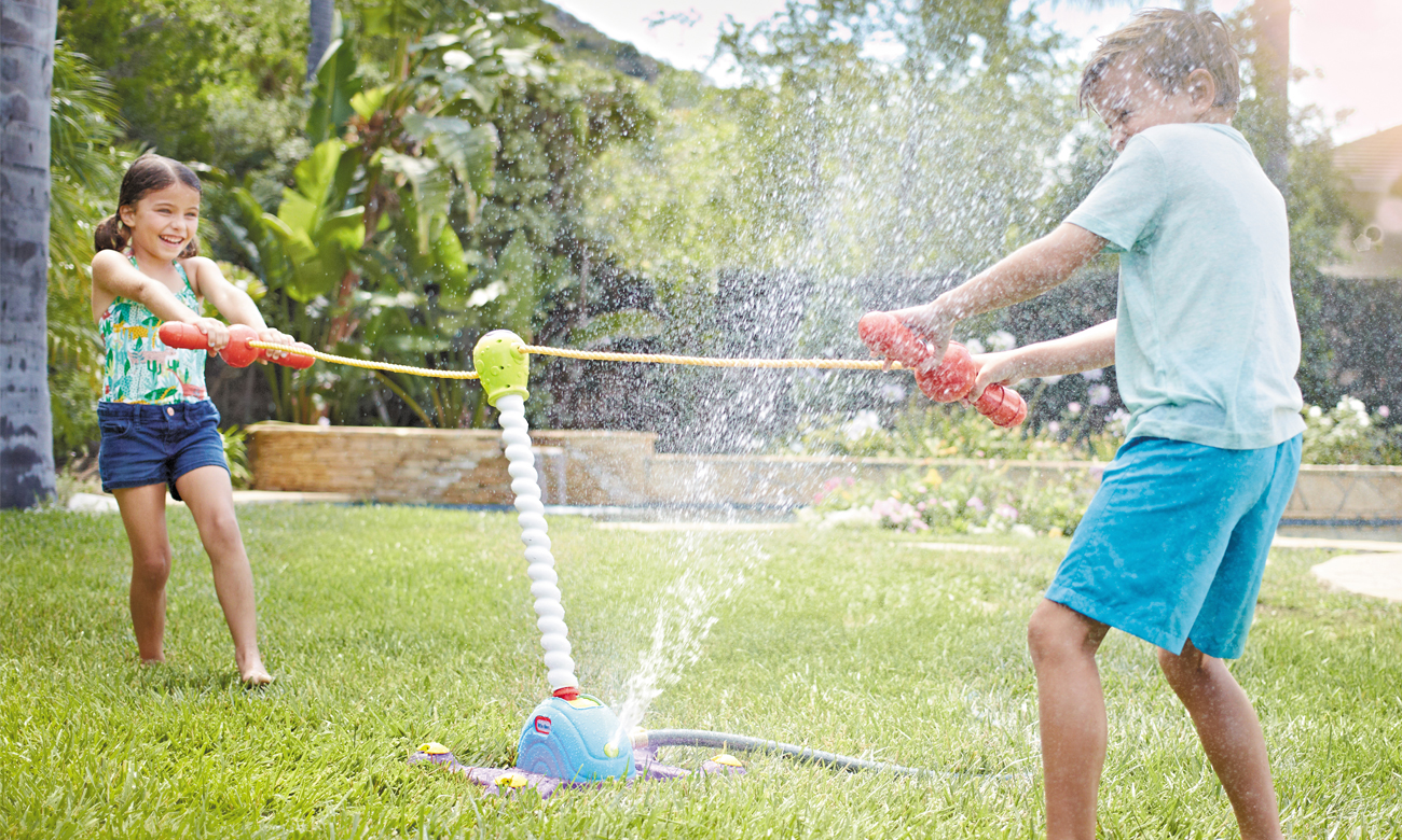 LITTLE TIKES Przeciągnie liny z chlapiącą wodą