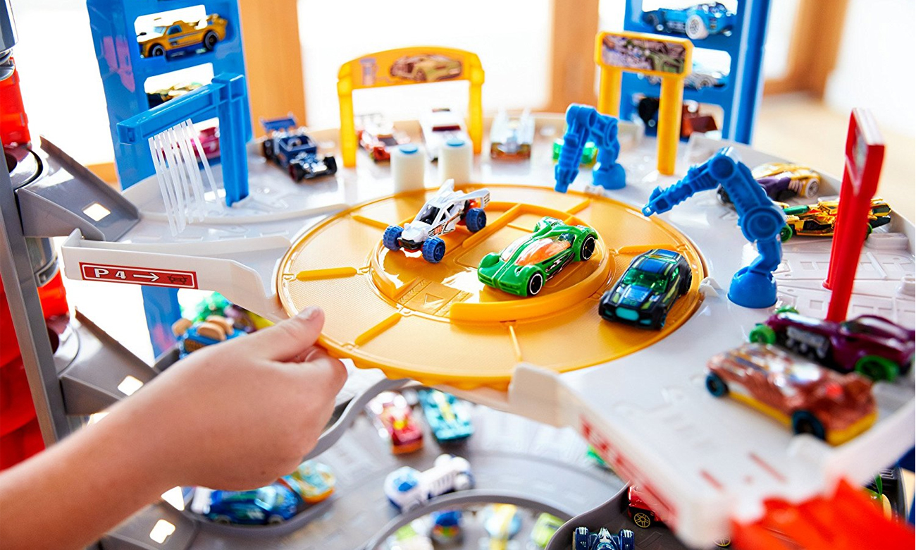 Mattel Hot Wheels Super mega garaż FDF25