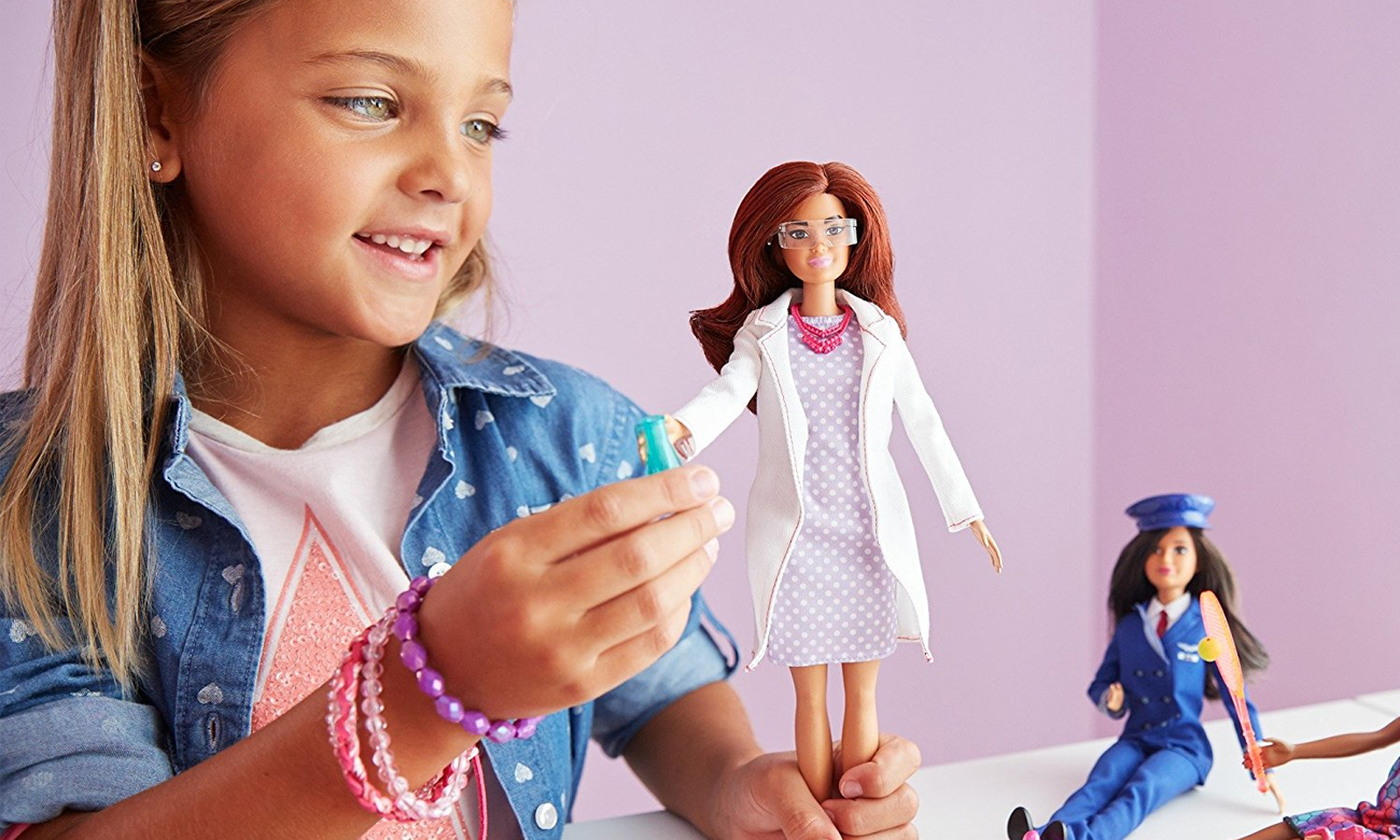 lalka barbie naukowiec