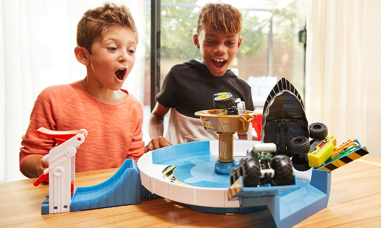 hot wheels zestaw z rekinem