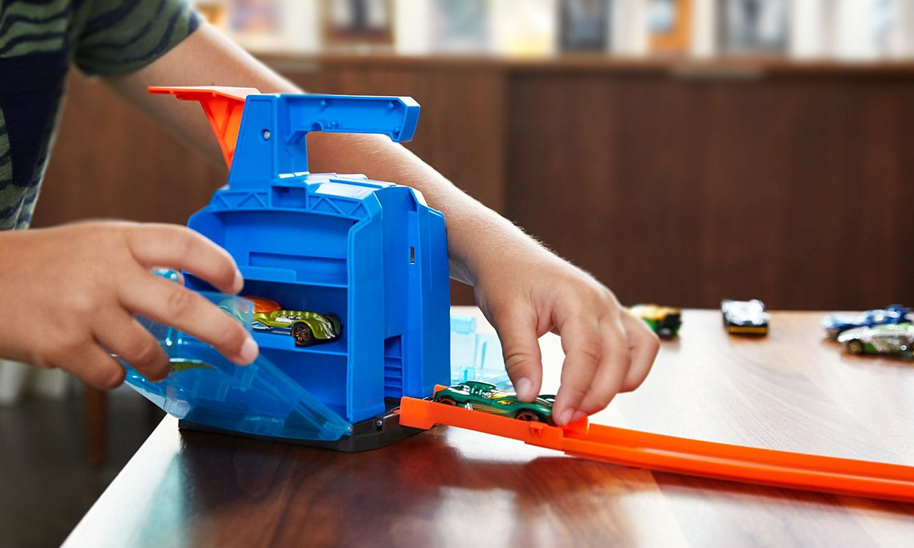 zestaw hot wheels track builders