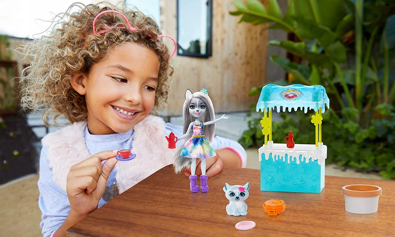 Mattel Enchantimals Zestaw Zimowy sklepik z lalką