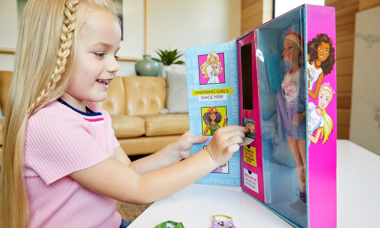 Mattel Barbie Lalka z niespodzianką