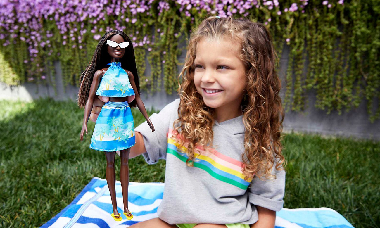 Mattel Barbie Loves the Ocean Czarne włosy