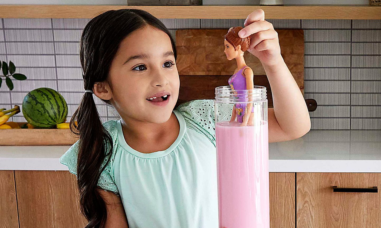 Mattel Barbie Color Reveal Lalka Kolorowa niespodzianka Wakacyjna