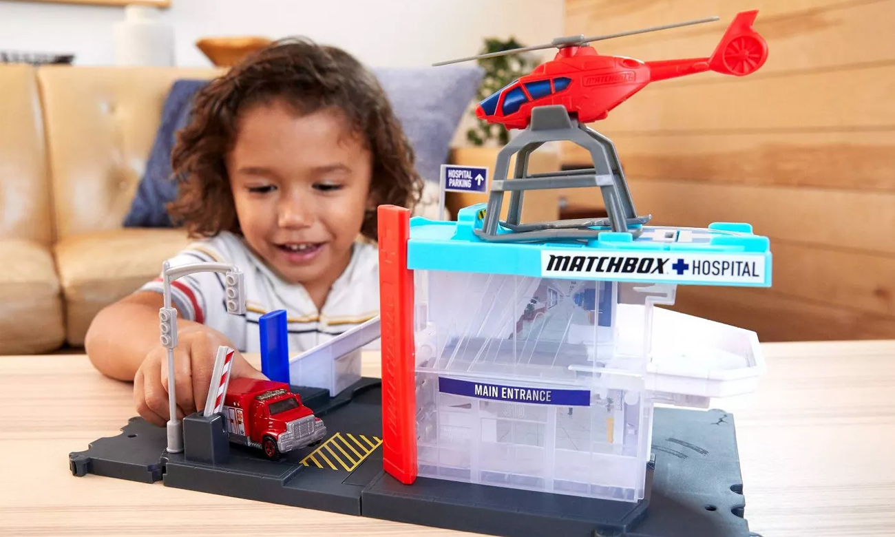 Mattel Matchbox Prawdziwe Przygody Helikopter ratunkowy Zestaw star