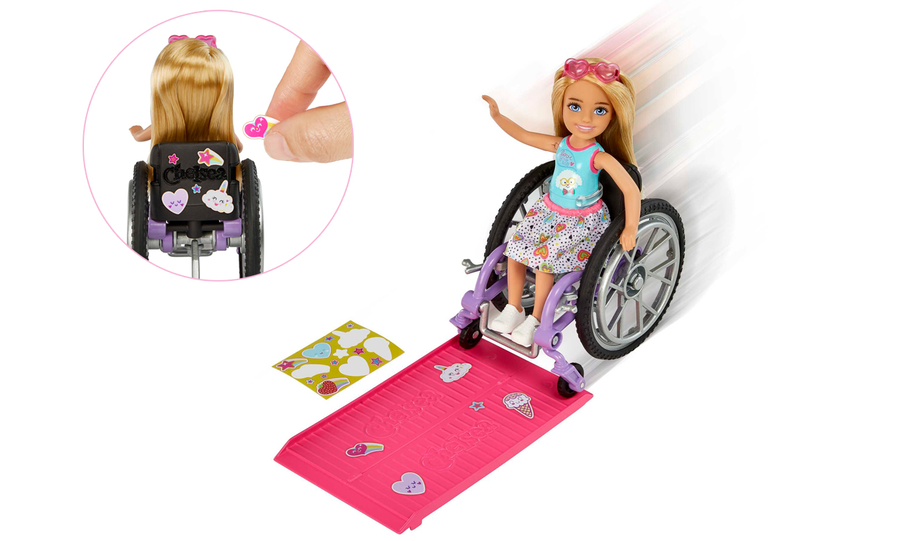 Mattel Barbie Chelsea na wózku blond włosy