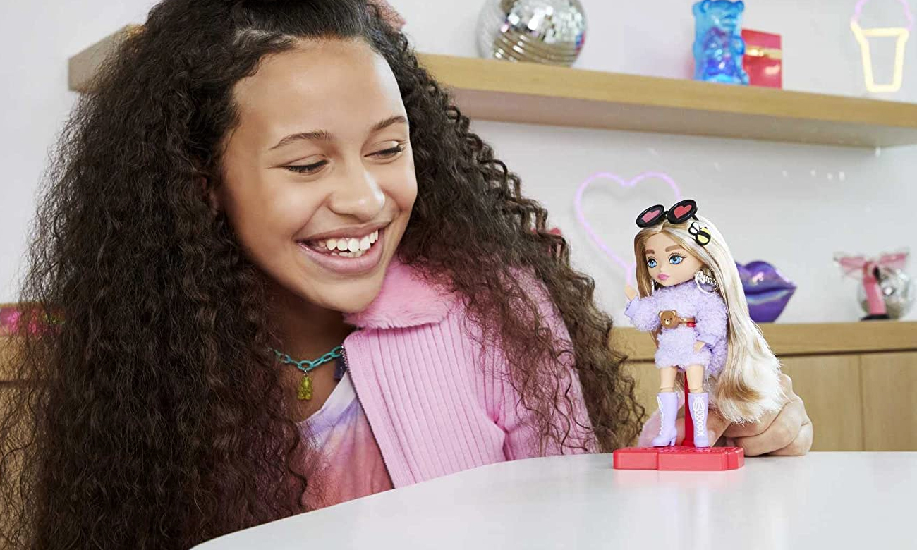 Mattel Barbie Extra Minis lalka jasnoniebieskie włosy