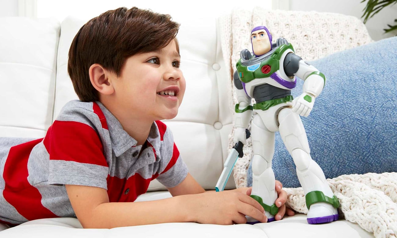Mattel Lightyear Buzz Astral z laserowym ostrzem